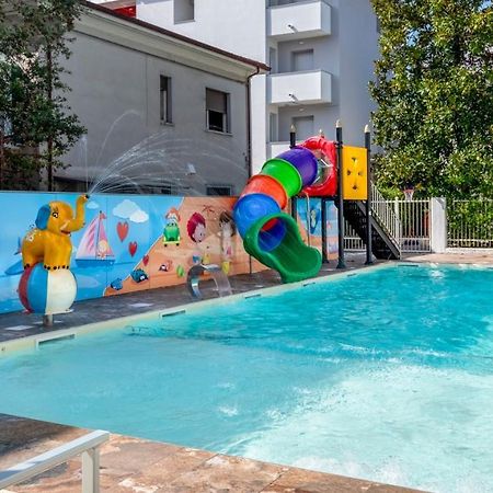 ריצ'יונה Residence Filmare מראה חיצוני תמונה